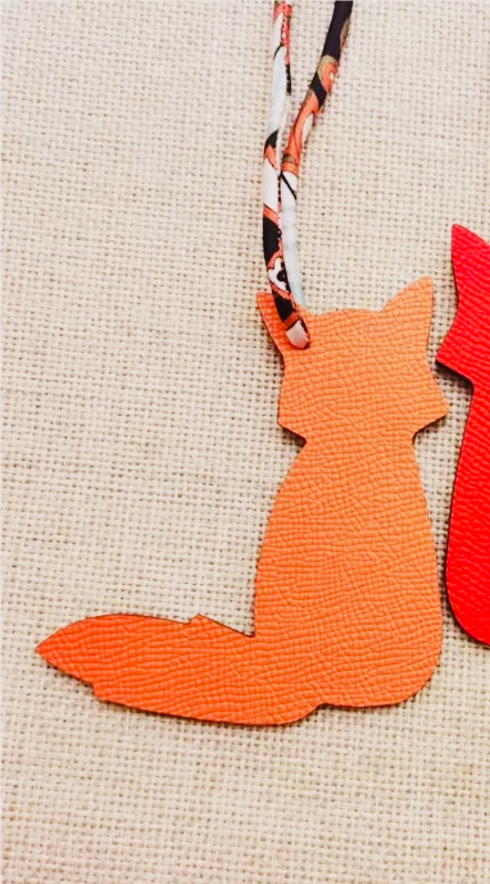 Happy Fox Taschenanhänger -Farbe wählbar-
