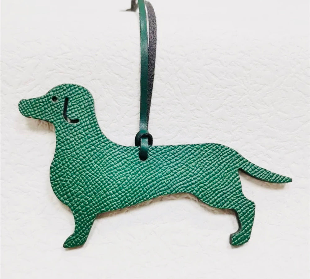 Happy Dachshund Taschenanhänger -Farbe wählbar-