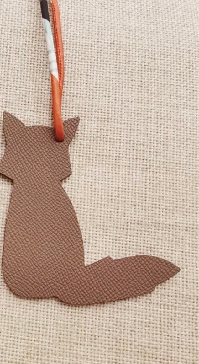 Happy Fox Taschenanhänger -Farbe wählbar-
