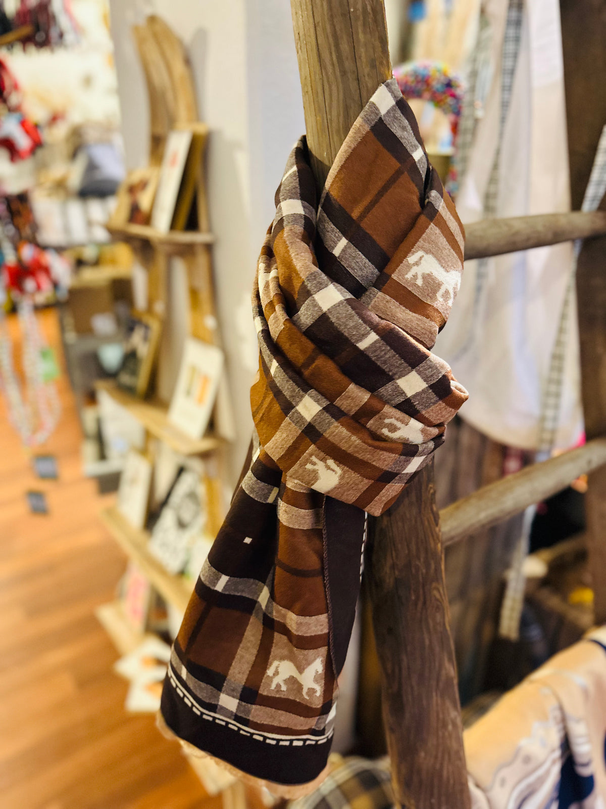 The Equestrian Pashmina -Schoko Karo-