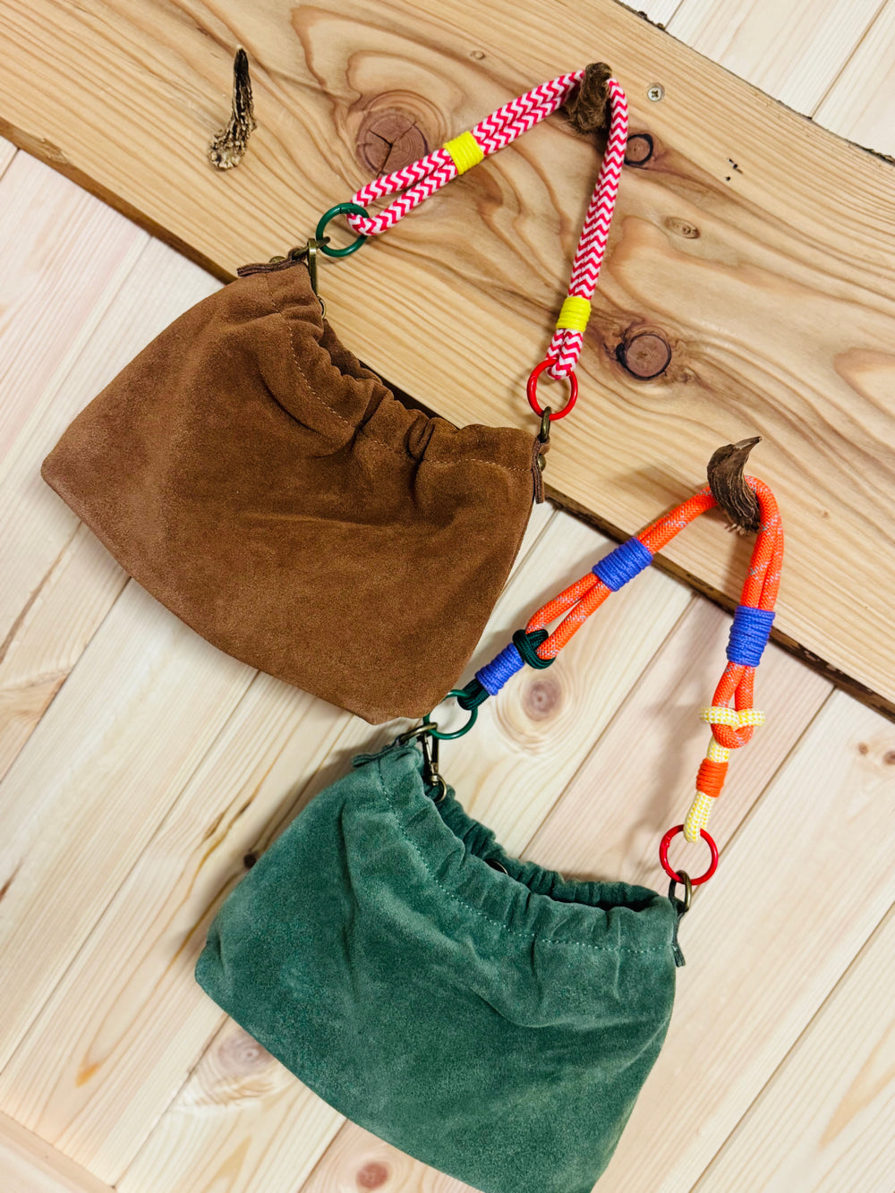 Be a Country Girl Bag Wildleder -Cognac-