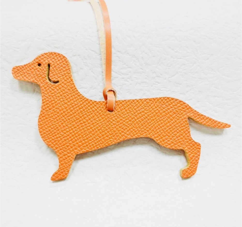 Happy Dachshund Taschenanhänger -Farbe wählbar-